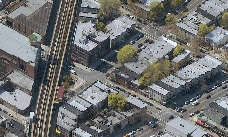 Alben Square: Alben Square - 11th av - 46 str -1